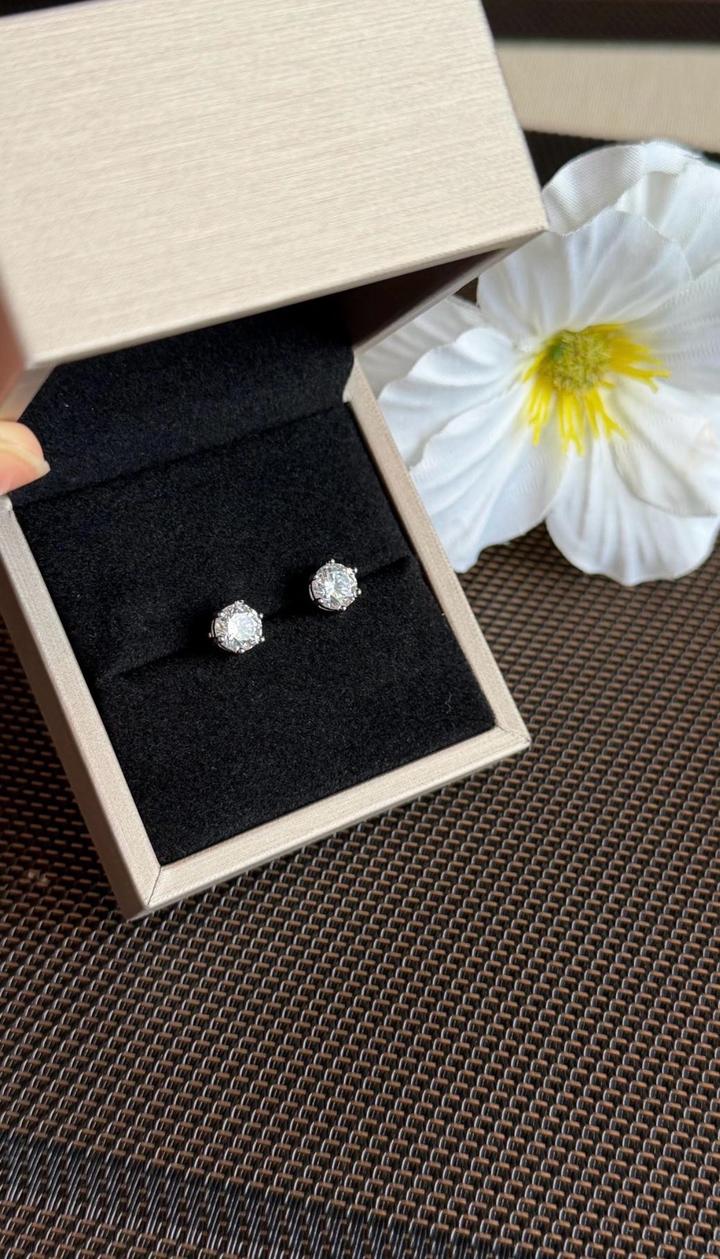 Серьги муссаниты