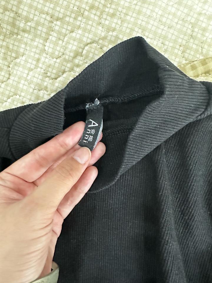 Топ с длинными рукавами