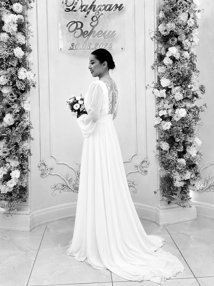 Свадебное платье