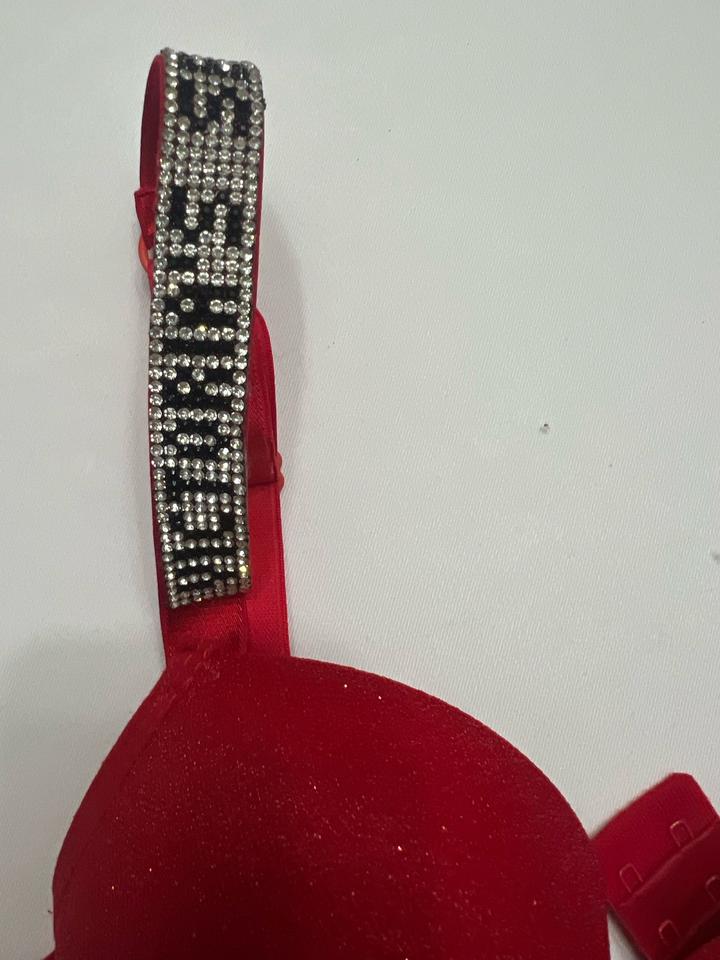 Бюстгальтер с блестками