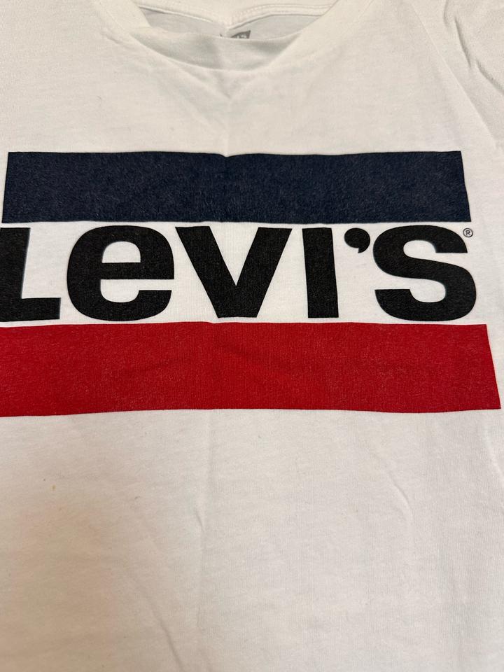 Levi’s футболка