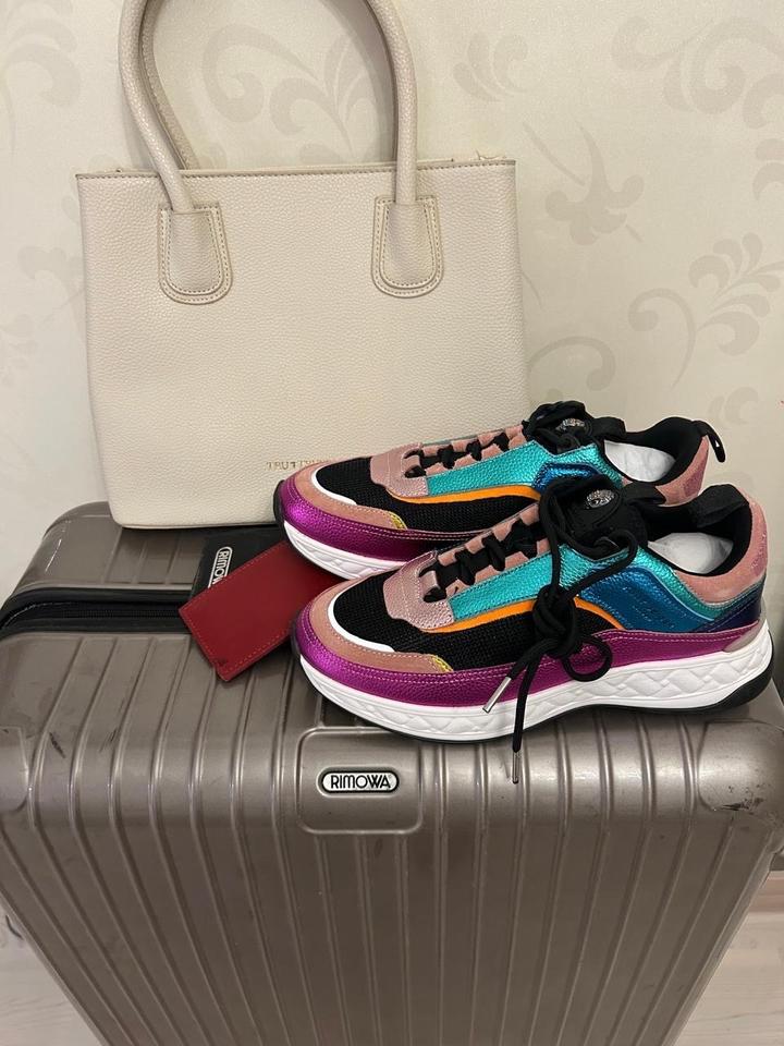 Кроссовки Kurt Geiger