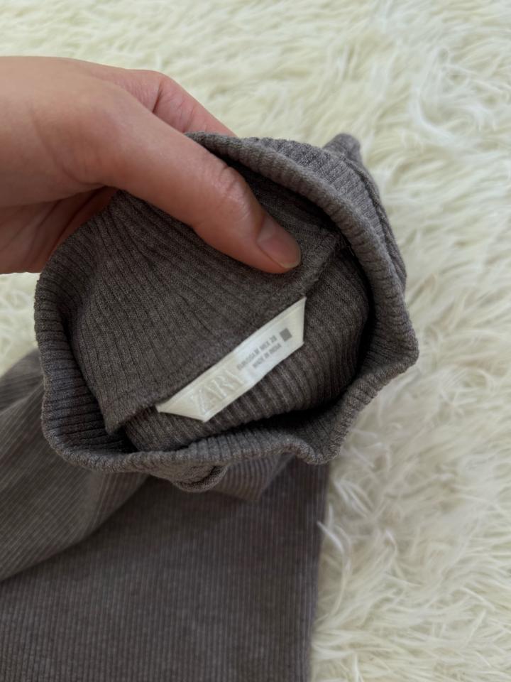 Серая кофта Zara