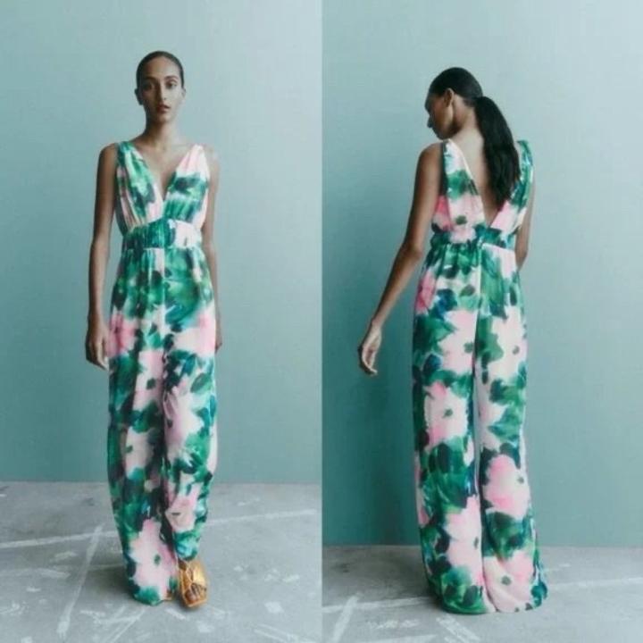 комбинезон Zara с акварельным цветочном принтом в зеленых, розовых и белы