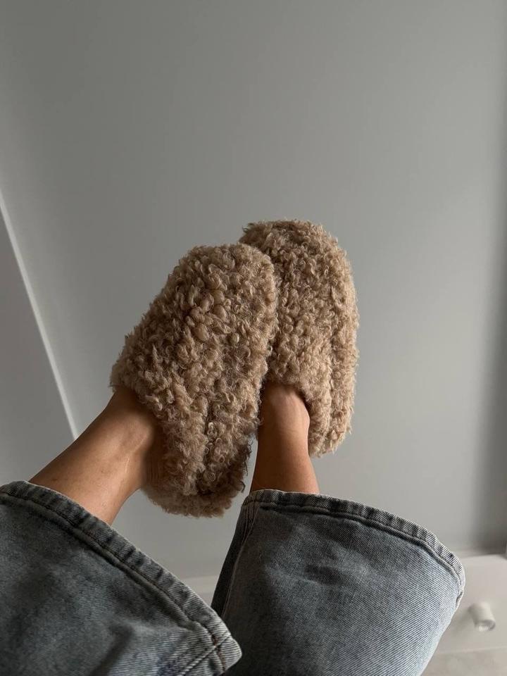 Пушистые тапочки стиляги