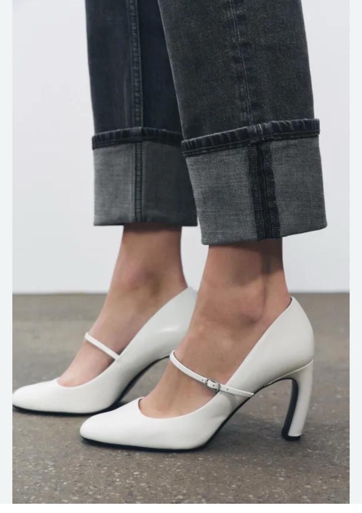 Туфли на изогнутом каблуке Zara