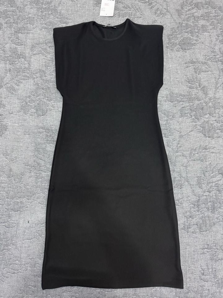 Череное платье