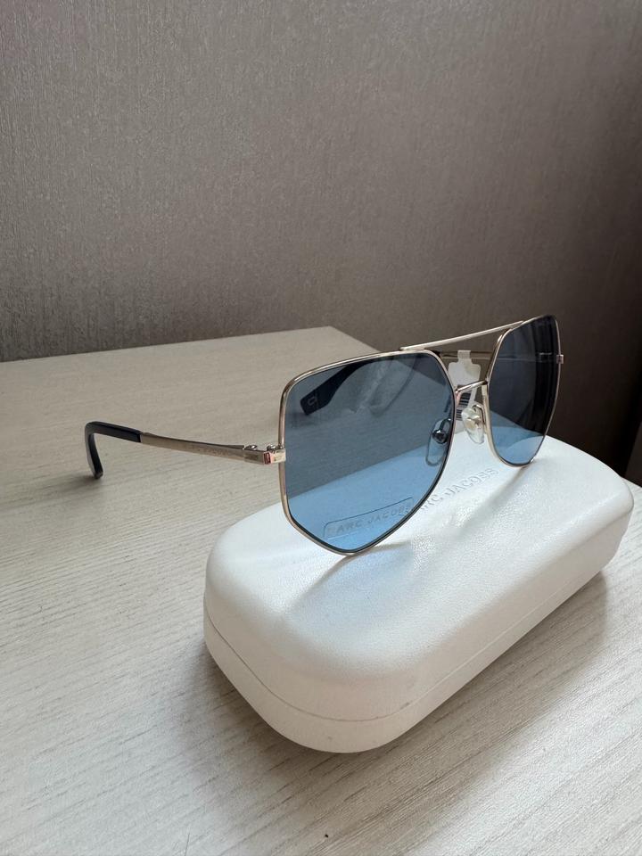 Солнцезащитные очки Marc Jacobs