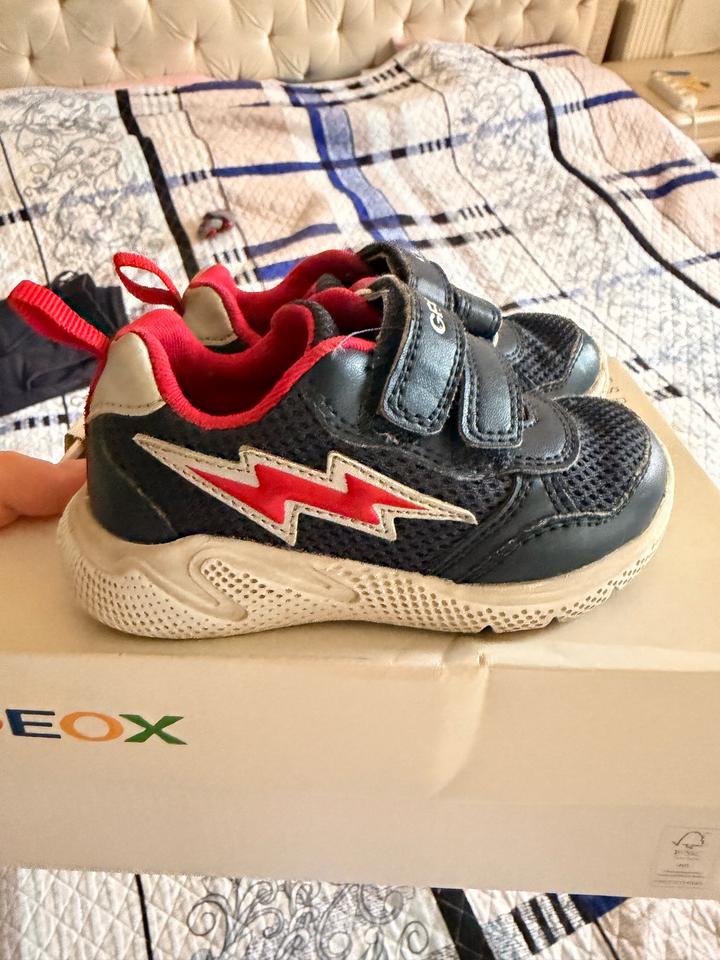 Кроссовки Geox. 22 размер.