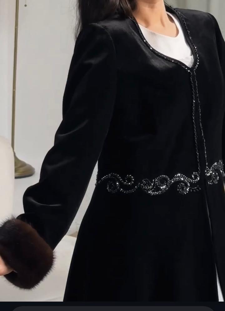 Продам шапан Орнек новый норка жағалы