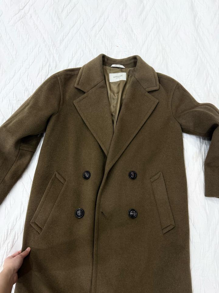 Пальто от бренда AVALON