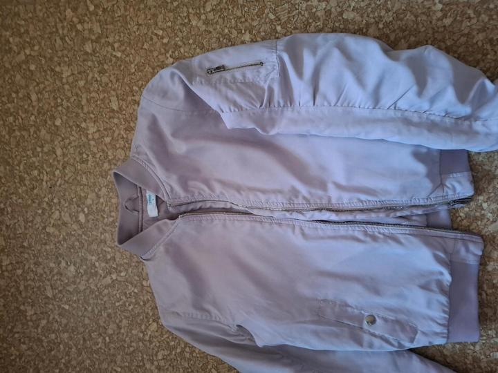 Продам курточку