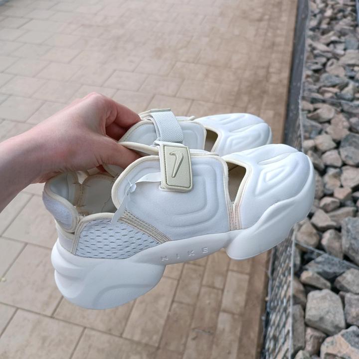 Nike Aqua Rift Tabi 39р