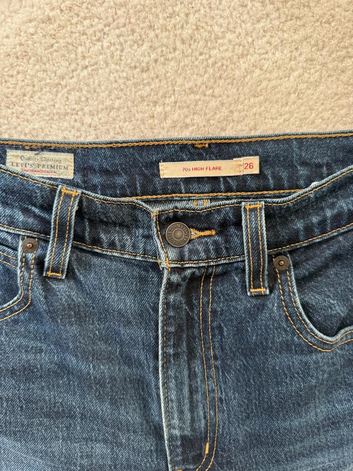 Джинсы Levi’s high rise 70’s flare