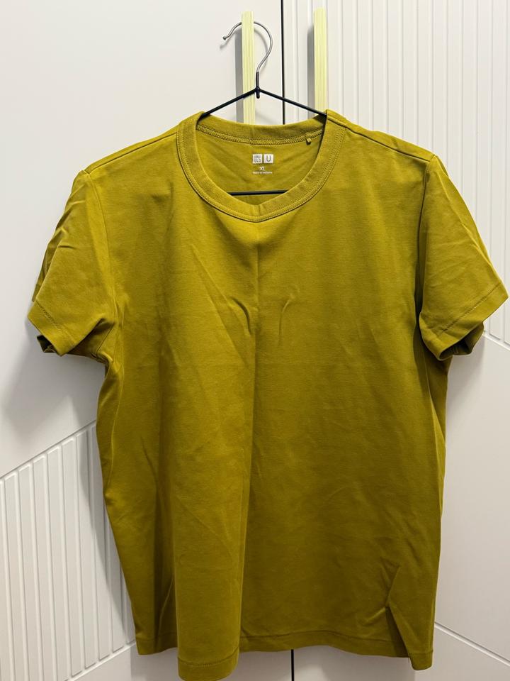 Футболка uniqlo