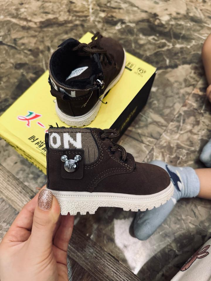 Ботинки зимние 19р