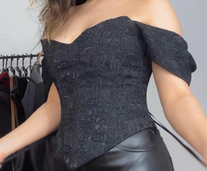 Корсет черный