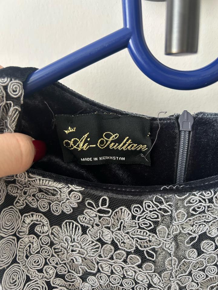 Продам платье нарядное