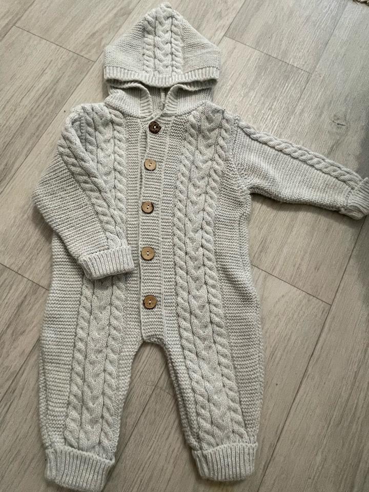 Вязаный комбинезон