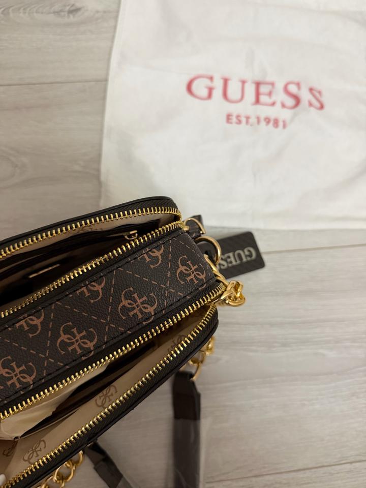 Сумка GUESS