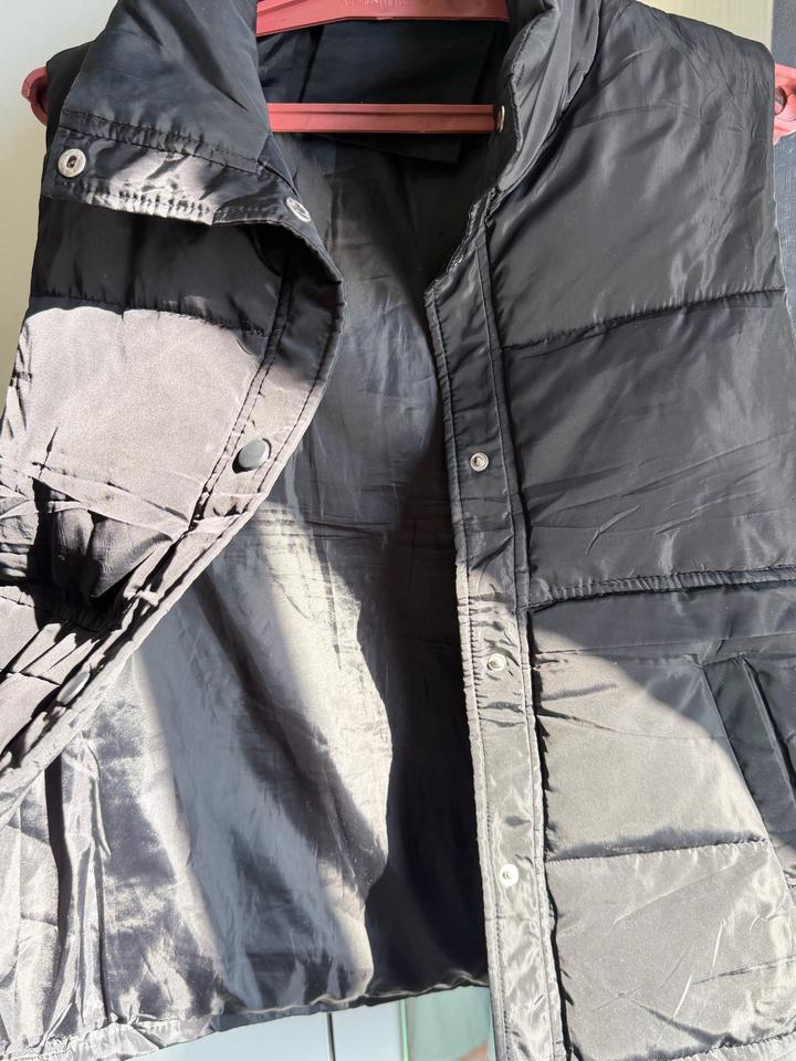 Женская безрукавка