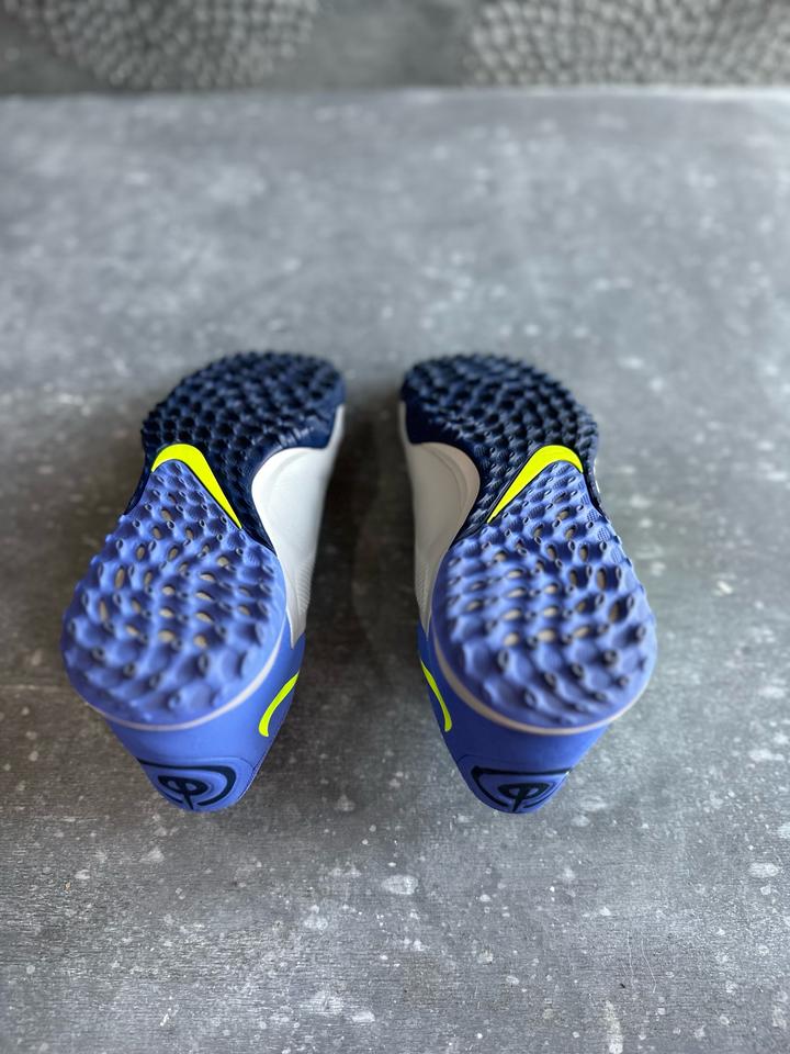 Сороконожки Nike Tiempo Lgend 9