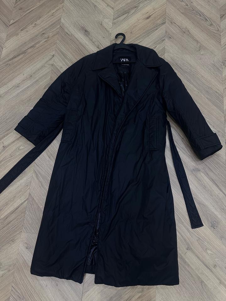 Димесезонный плащ Zara