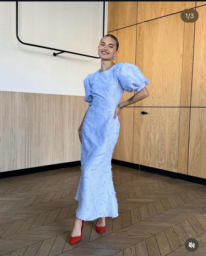 Платье с 3D эффектом местного бренда