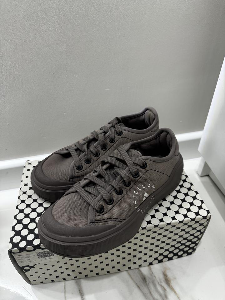 Кроссовки Adidas McCartney