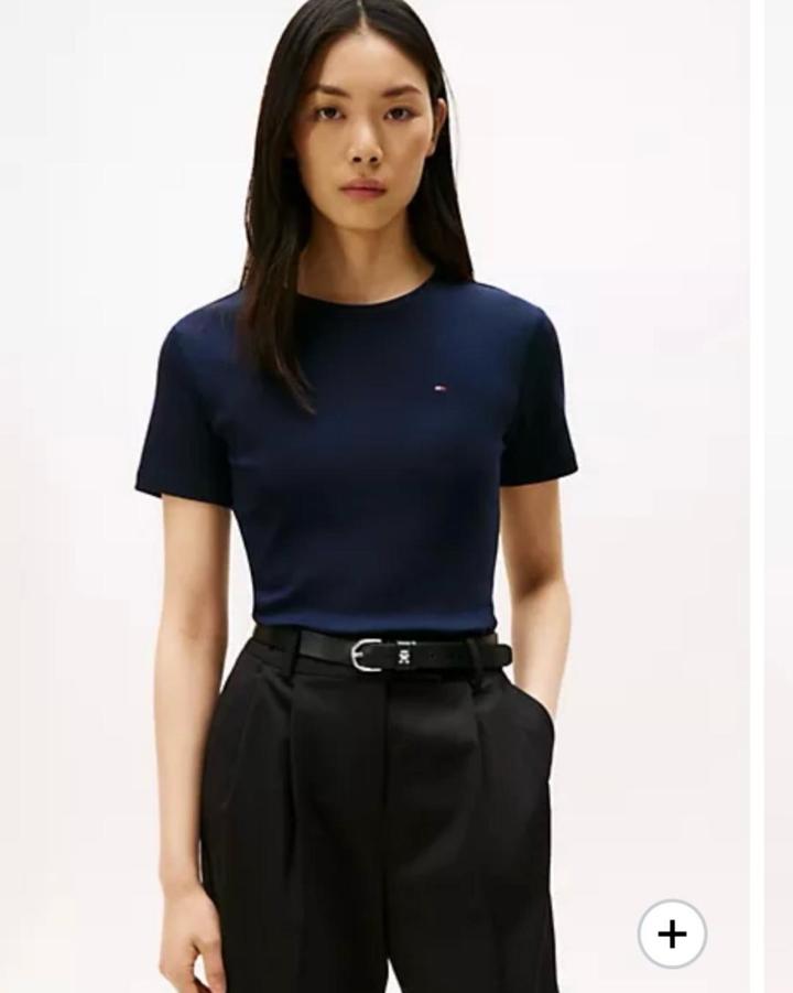 Футболка от бренда Tommy Hilfiger