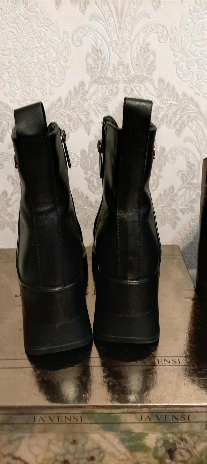 Демисезонные сапоги