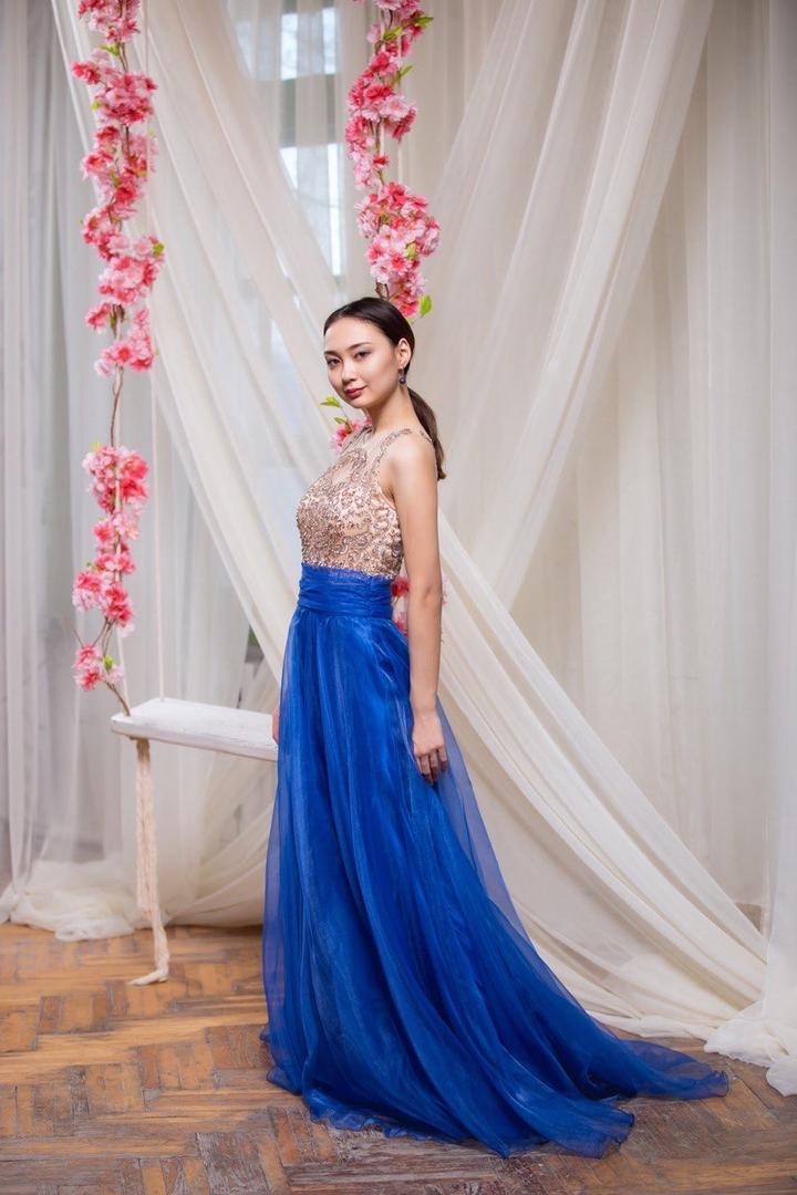 Вечерние платье