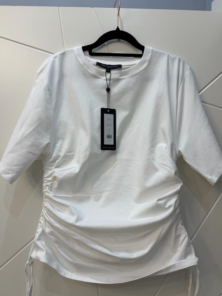 Белая футболка новая