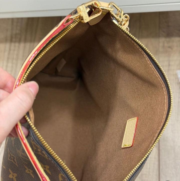 Коричневая вместительная сумка Louis Vuitton