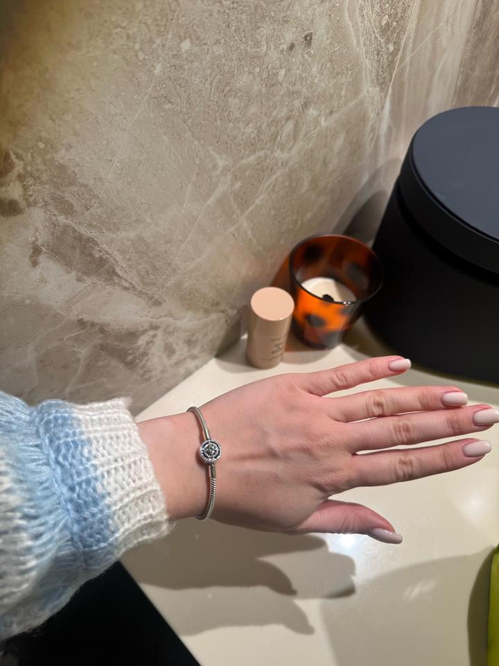 Продам браслет Pandora