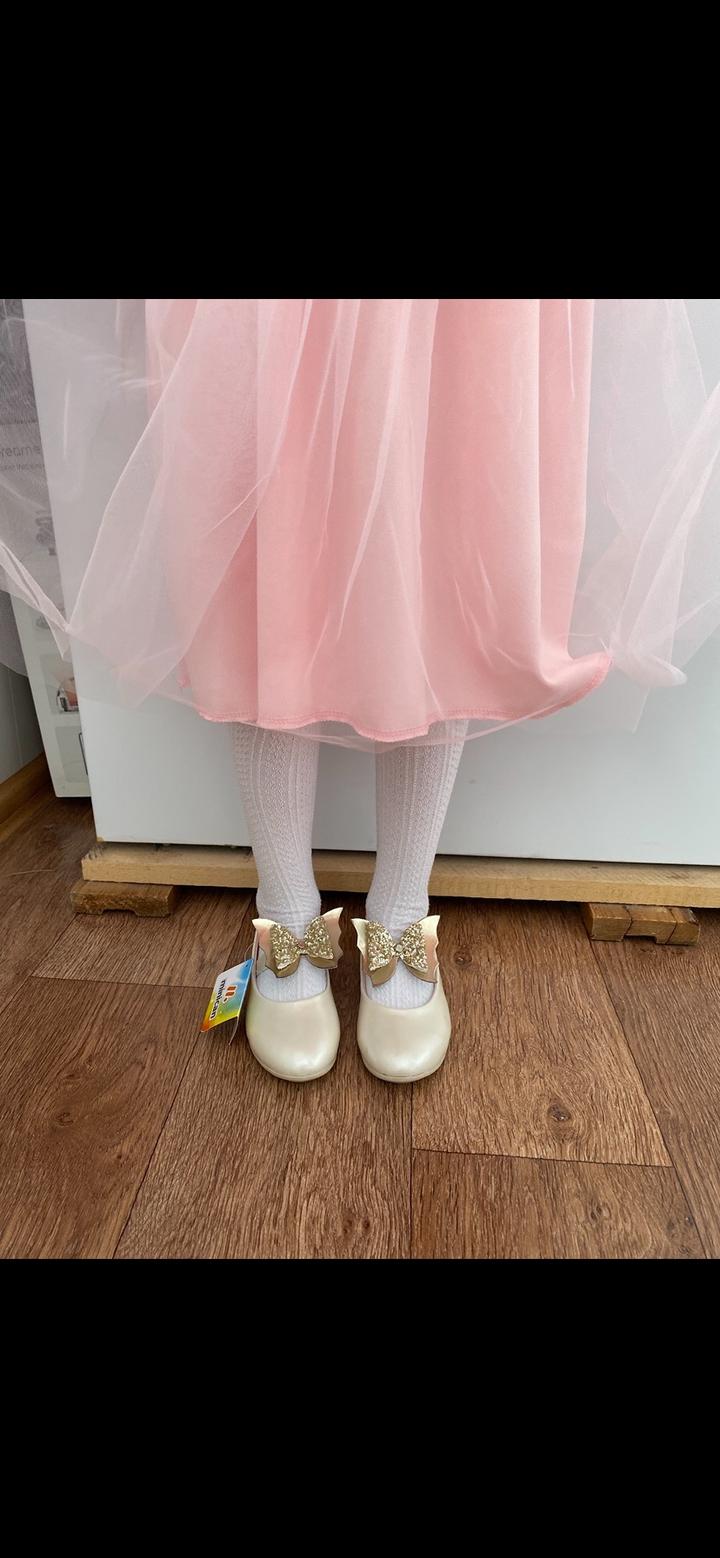 Нарядные туфли на девочку