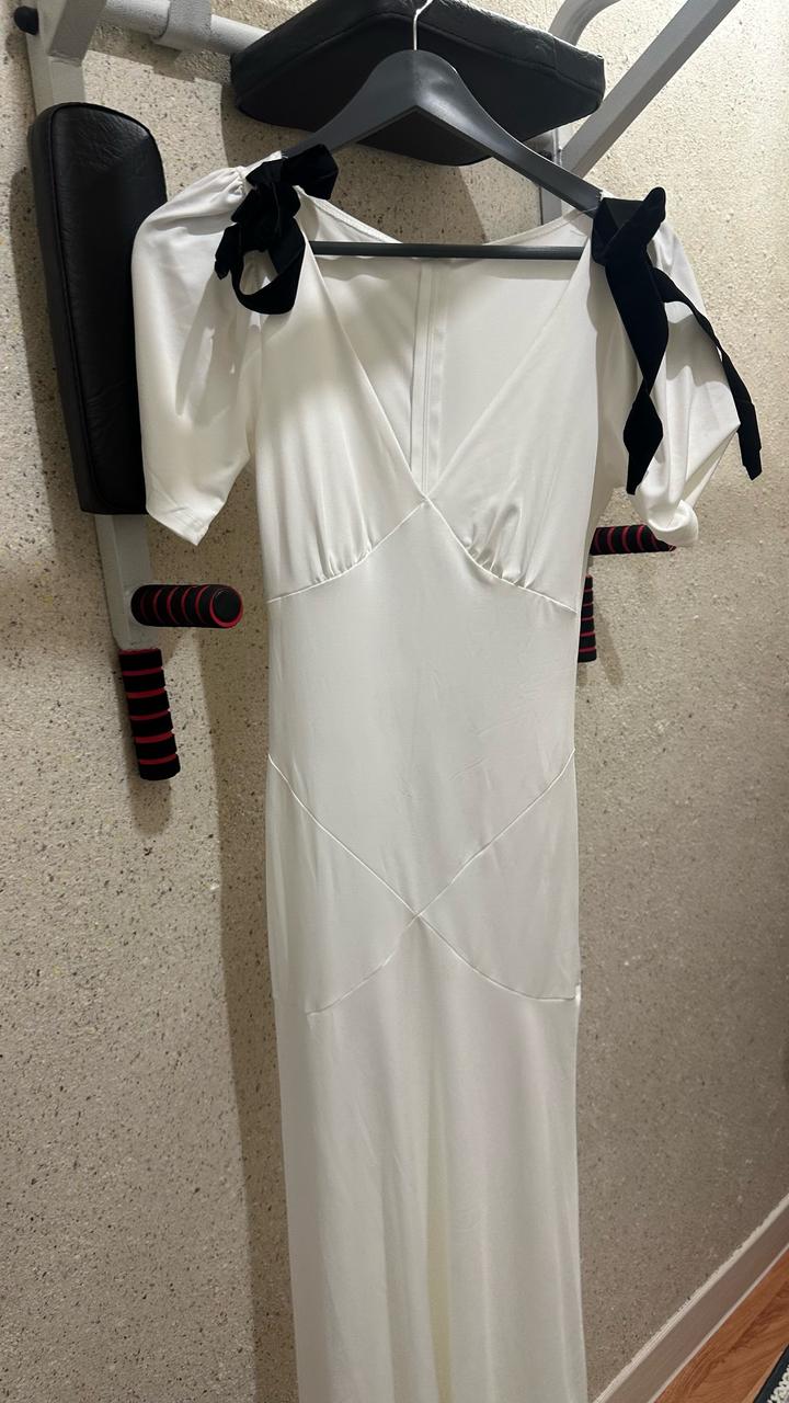 Платье кендалл новое с биркой