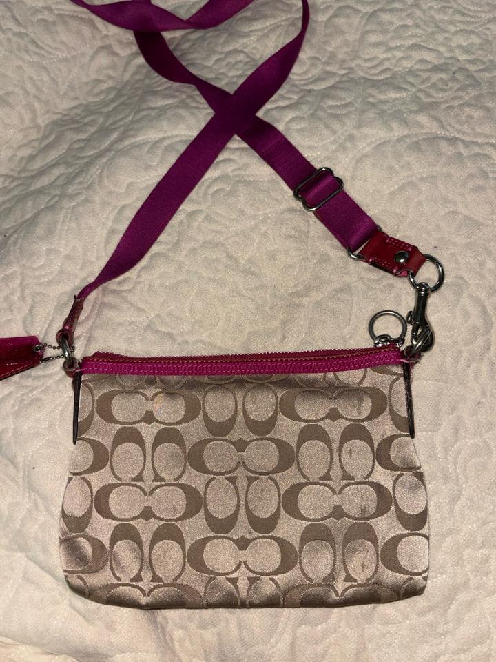 Coach Poppy Crossbody сумка в комплекте со съемным кошельком