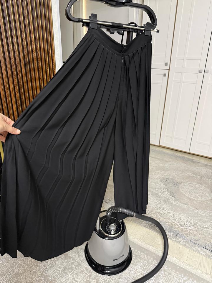 Палаццо пшиссе Massimo Dutti