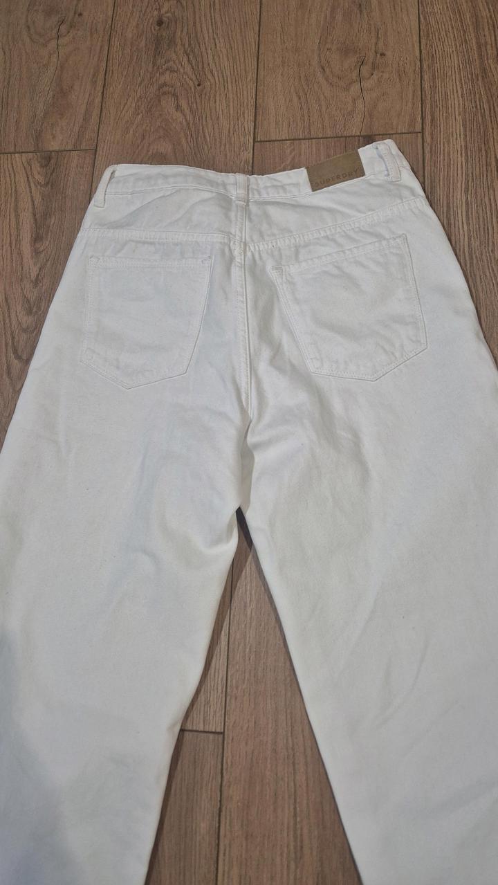 Джинсы Superdry