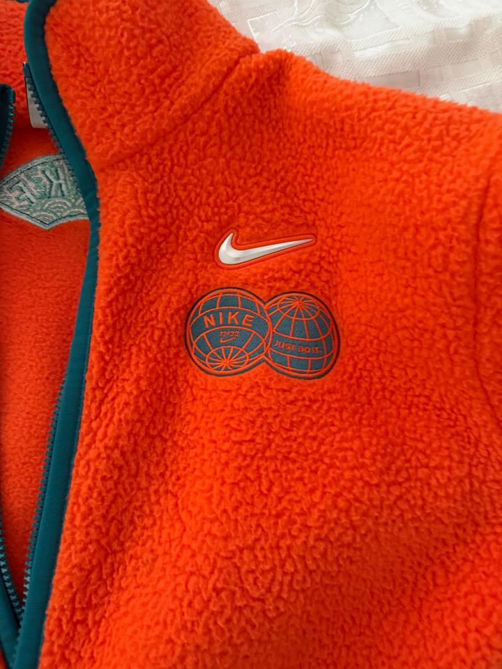 Nike