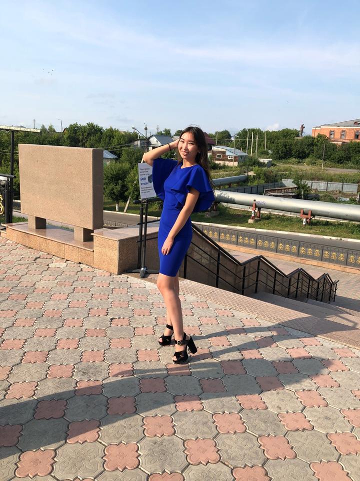 Платье