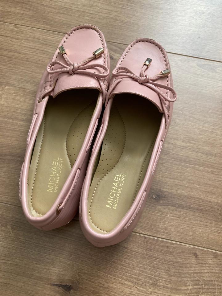 Продам мокасины , хорошего качества Michael Kors