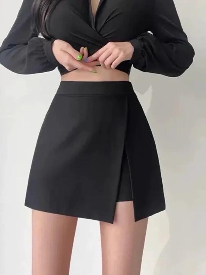 Черная мини юбка