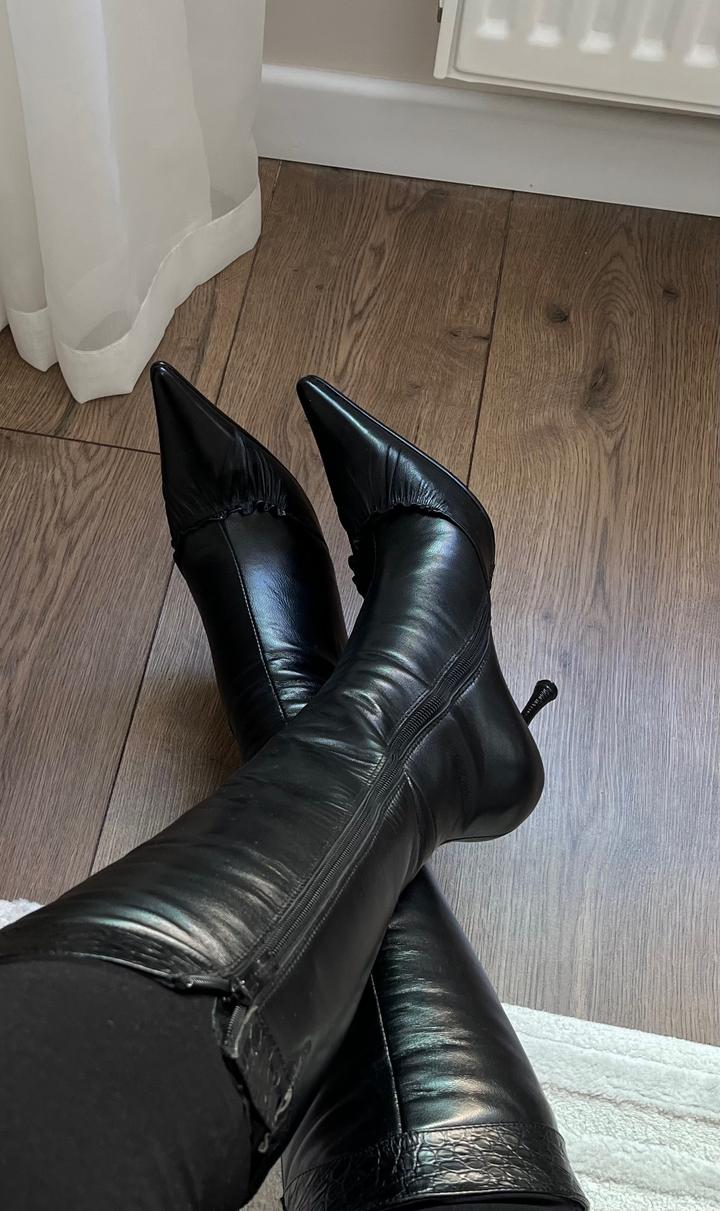 Сапоги на шпильке