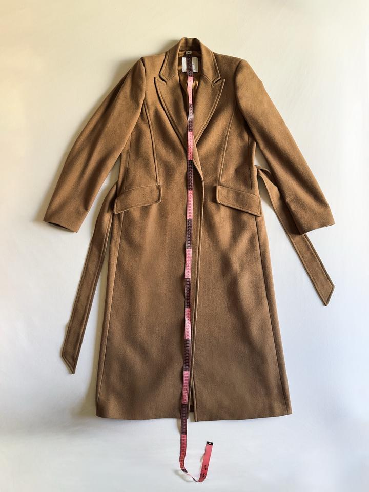Бежевое коричневое пальто Mango