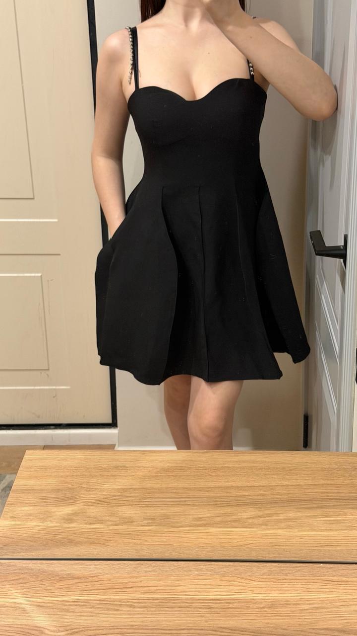 Платье черное Pudra