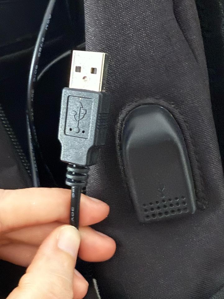 Рюкзак для ноутбука NEO (чёрный) с USB-портом