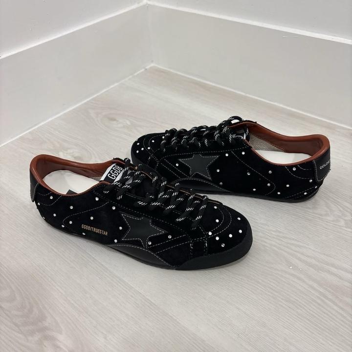 Golden goose true star