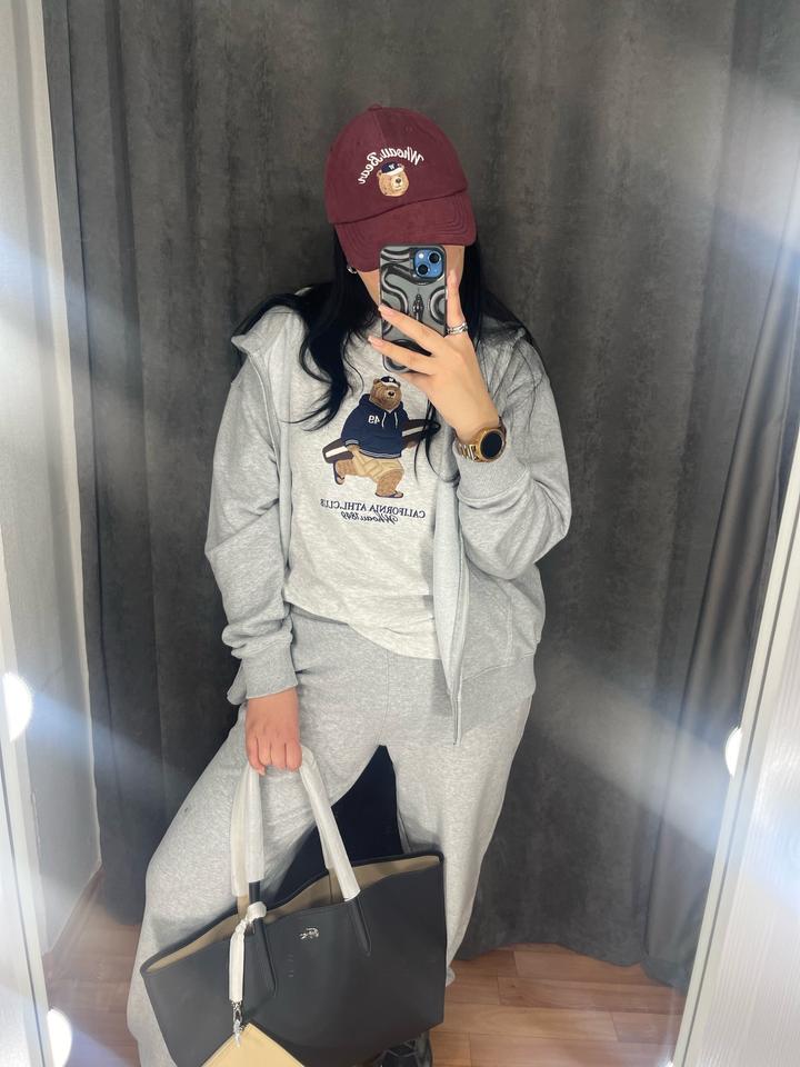 Спортивный костюм от WHO A U